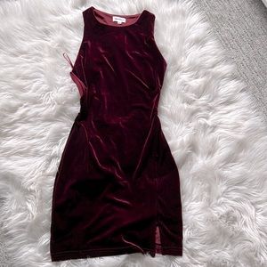 Superdown Dress in Maroon